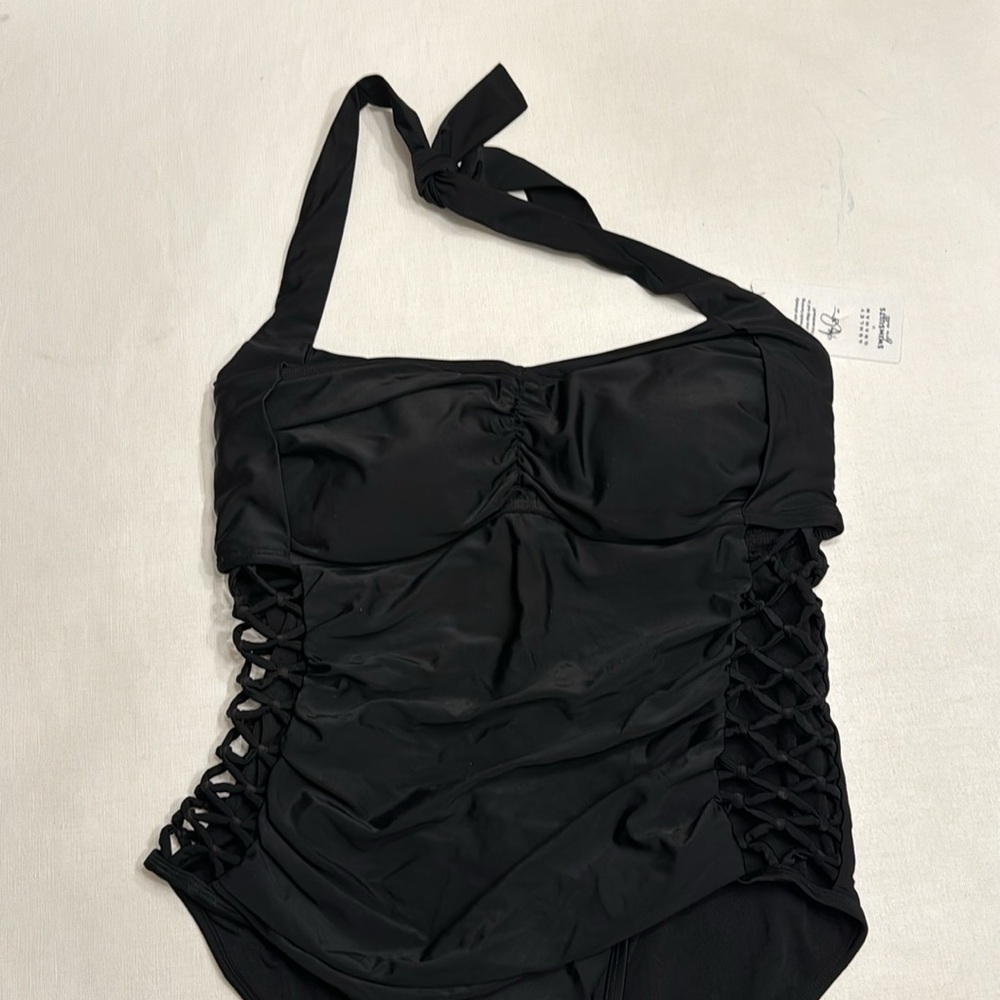 NWT Ashley Graham x Swimsuits for All BOSS UNDERWIRE ONE PIECE SWIMSUIT - Picture 4 of 9